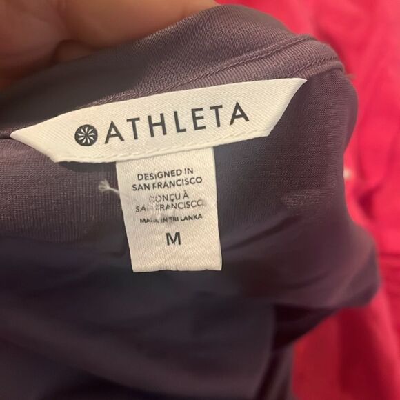 Athleta Gray Crossover Ruched Front Long Sleeve Top, size M - Picture 7 of 8